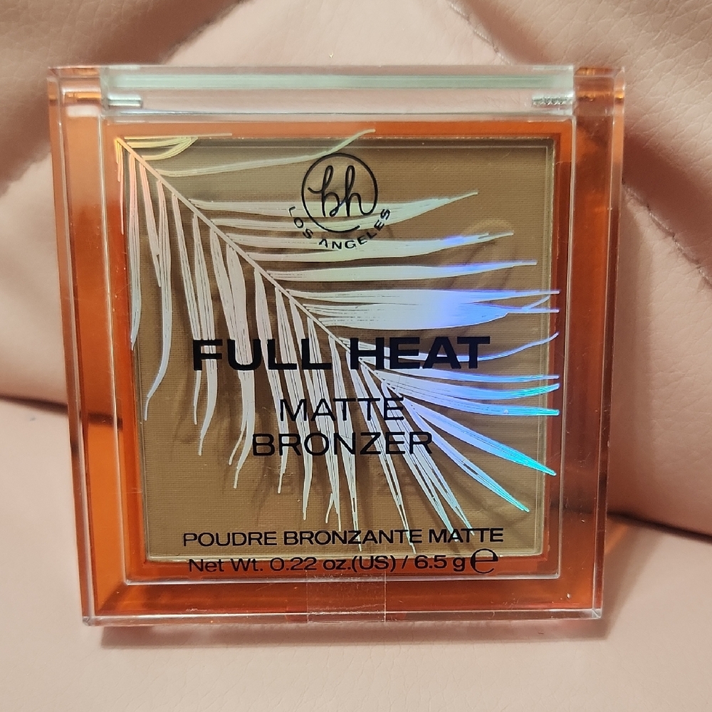 BH Cosmetics Full Heat Matte Bronzer- San Diego